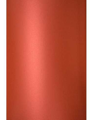 Hârtie decorativă colorată metalizată Curious Metallics 120g Magma roșu 70x100 R250 1 buc.